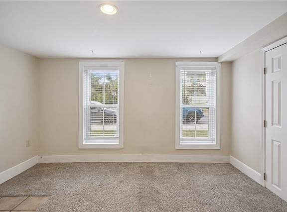 3rd image of 2205 Jefferson Ave
