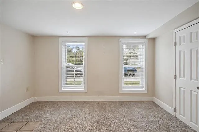 2205 Jefferson Ave — Photo 3