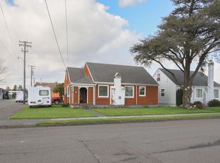 1302 4th St, Tillamook, OR 97141