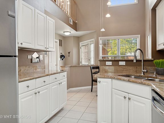 4th image of 1443 Ashbury Ln W