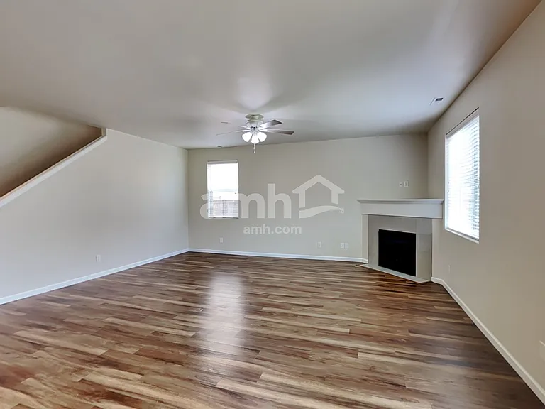 2655 Moore Ave — Photo 6