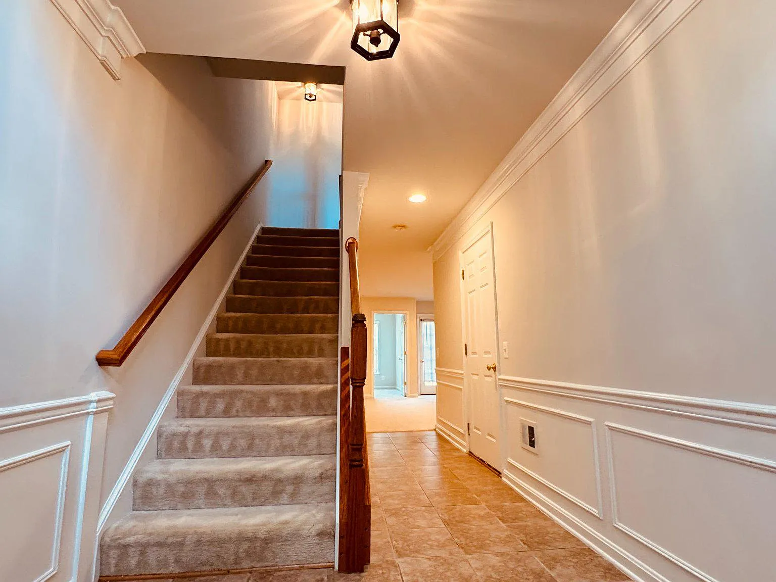 4 bed, 3.5 bath, 1760 sqft, $3,600 — Photo 3