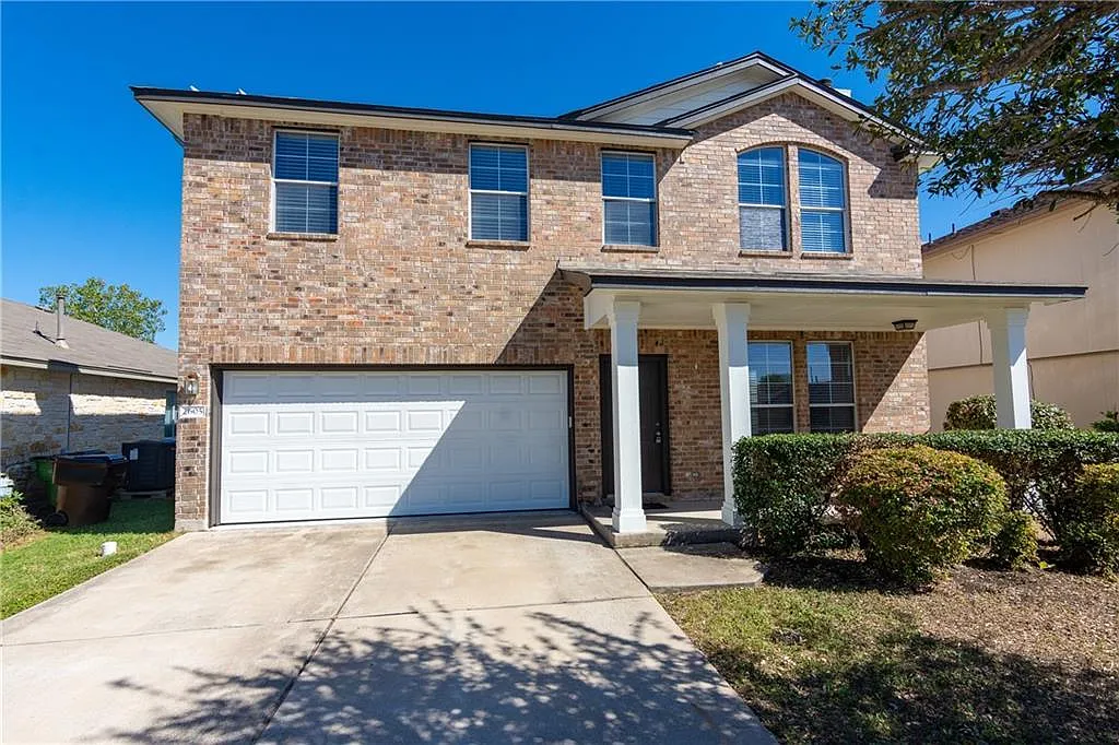4 bed, 2.5 bath, 1857 sqft, $1,950 — Photo 1