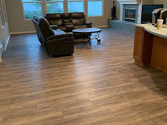 5th image of 23854 Jonathan Pl