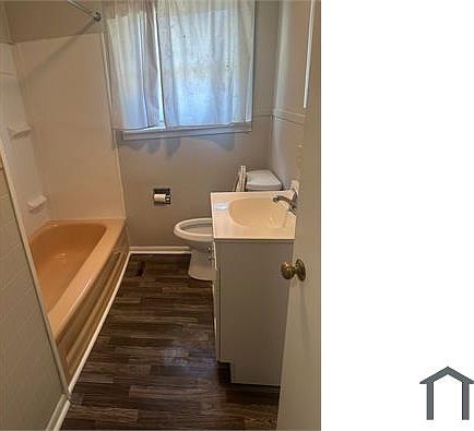 3rd image of 7835 Rosemary Cir #1
