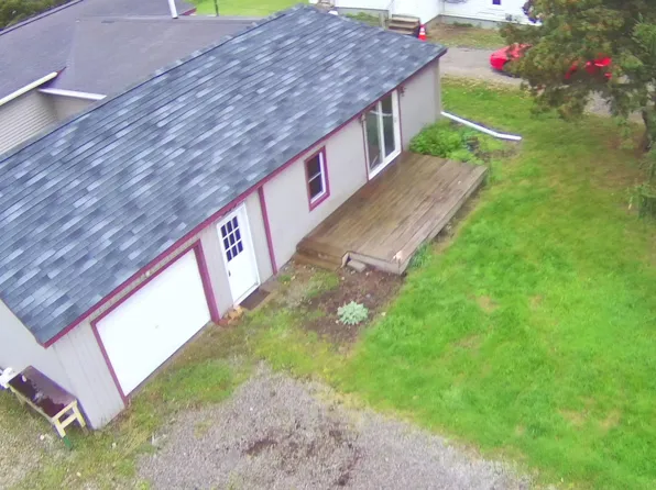 950 Holiday Ave, Owosso, MI 48867