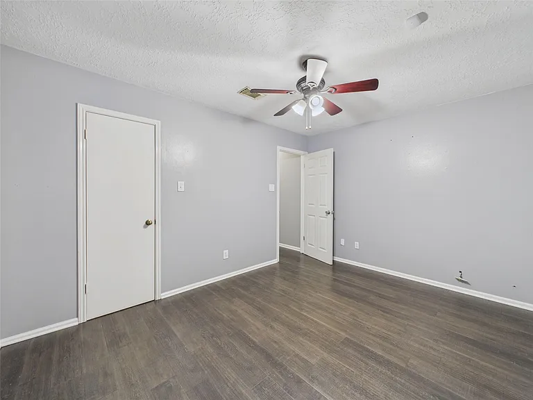 3718 Brookwood Dr — Photo 22