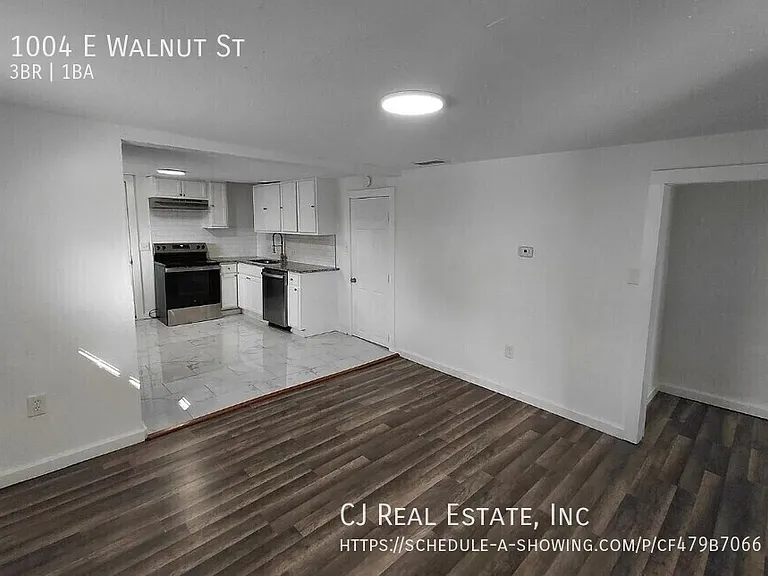 1004 E Walnut St — Photo 2