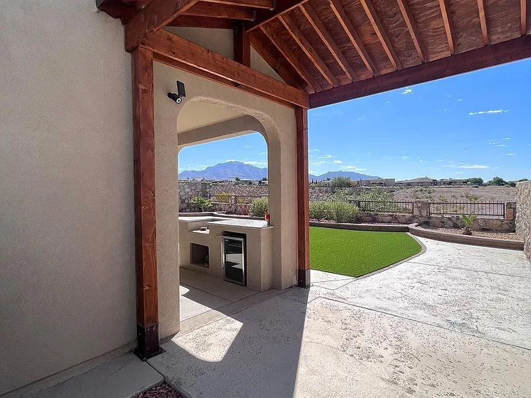7442 Wooden Nickel Dr — Photo 55