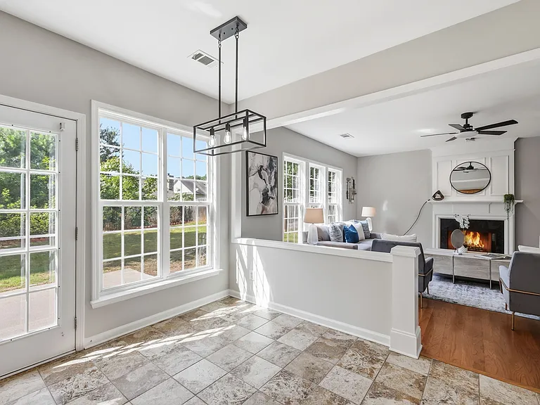 2020 Kyrle Ln — Photo 8