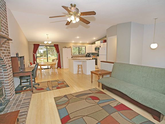 2nd image of 1650 NW Vasquez Way