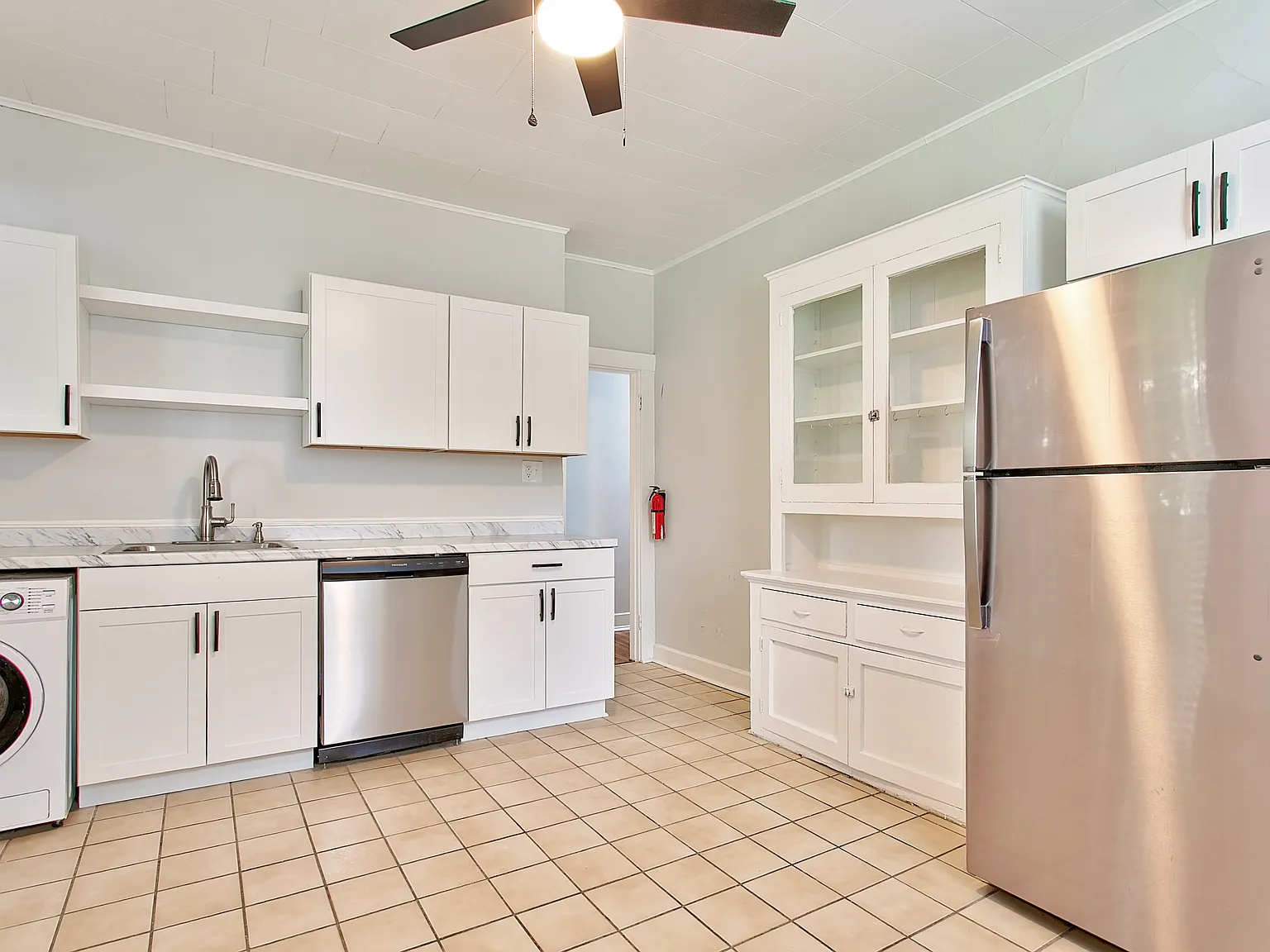 2 bed, 1200 sqft, $1,295 — Photo 3