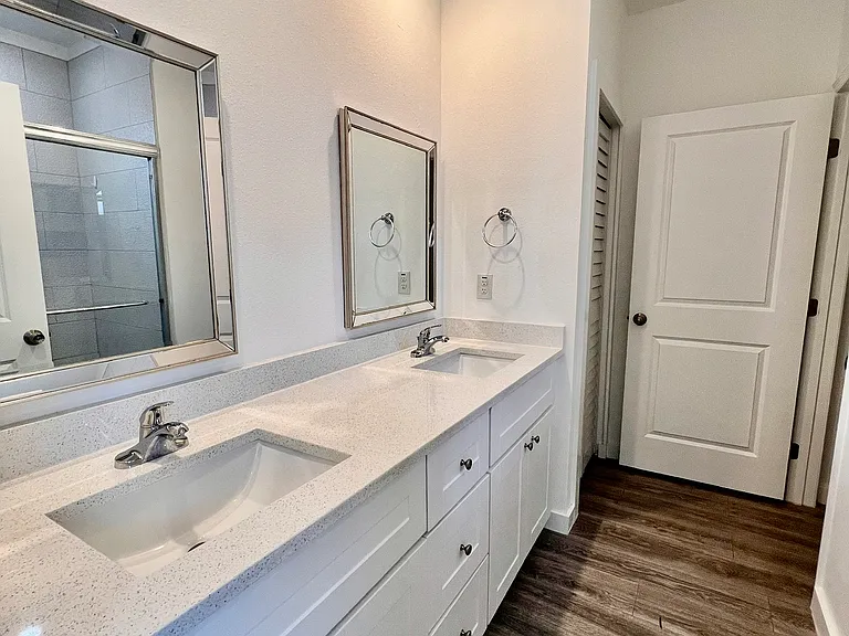 1954 Freedom Dr #1 — Photo 25