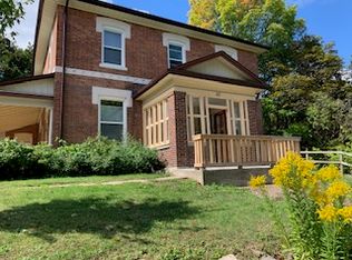 22 Peel St, Barrie, ON L4M 3K8