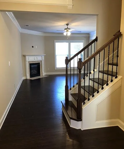 1295 Township Cir — Photo 2