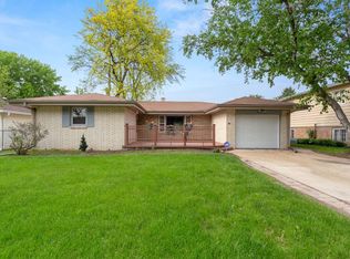 1915 Spring Brook Ave, Rockford, IL 61107