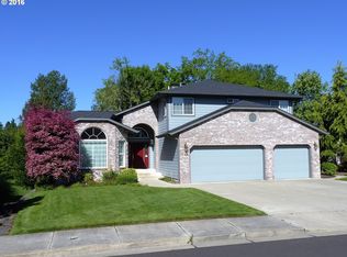 986 NW Southwater Dr, Roseburg, OR 97471