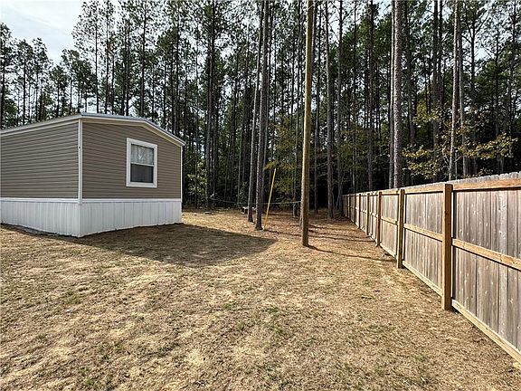 5th image of 350 Hooper Rd