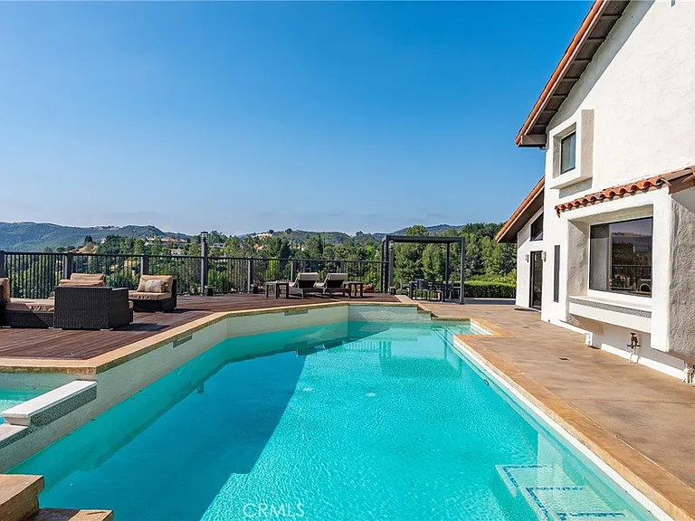 4372 Park Vicente — Photo 49