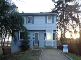 182 Fairfax Dr, Cinnaminson, NJ 08077