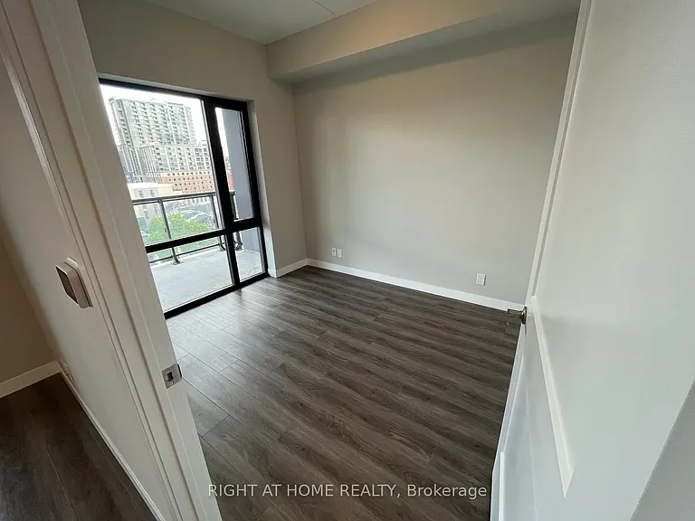 15 Queen St S #1713 — Photo 9