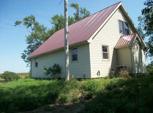 1990 German Ave, Holstein, IA 51025