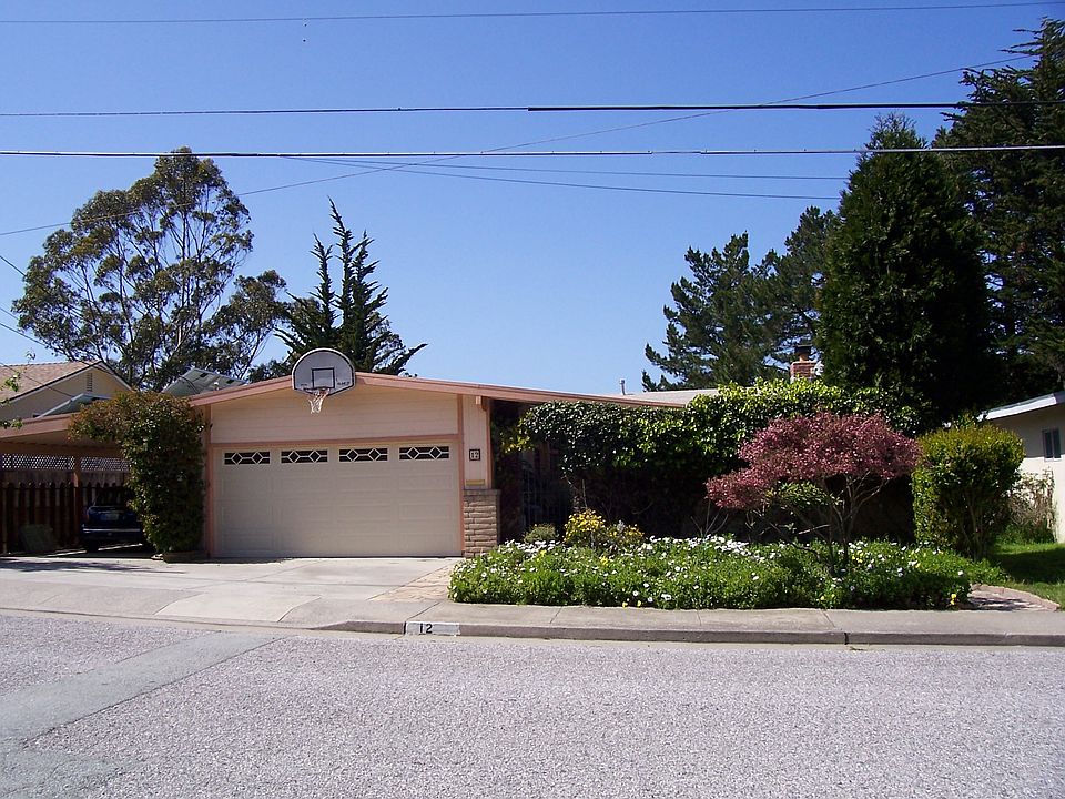 Level Front Yard