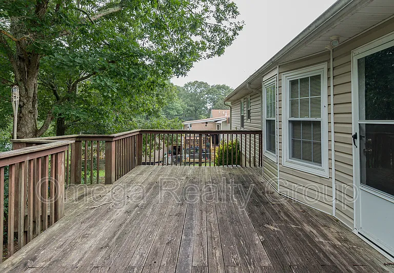 5653 Cheryl Dr — Photo 37