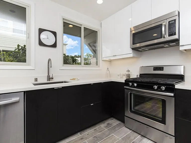 1326 Scott St #C — Photo 4