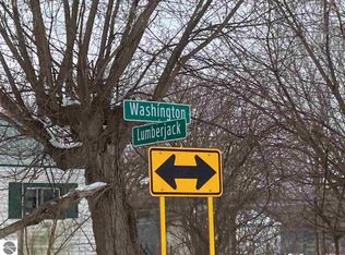W Washington Rd, Sumner, MI 48889