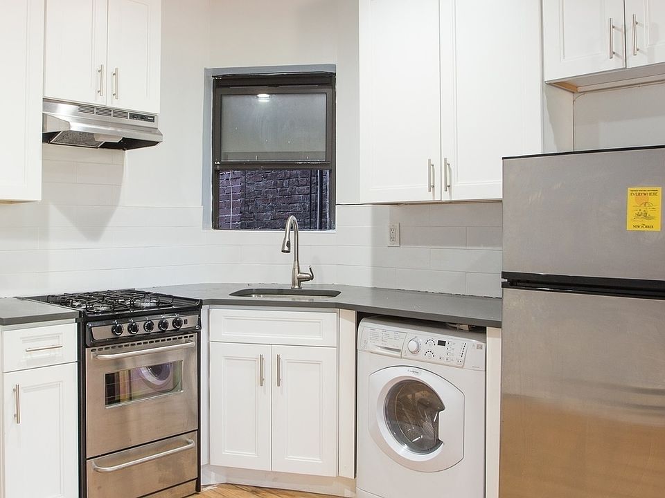 1st image of 324 W 49th St APT 4FW