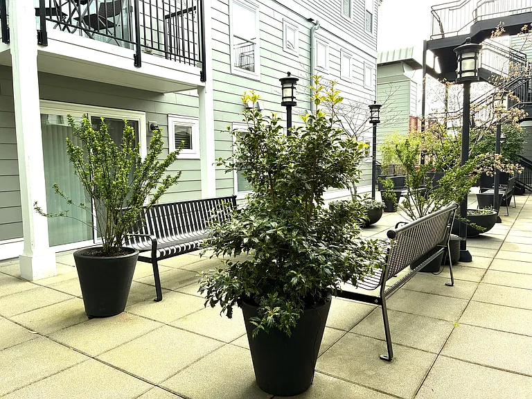 2101 N 55th St #106 — Photo 3