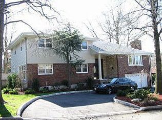 5 Ridge Rd, Englewood Cliffs, NJ 07632