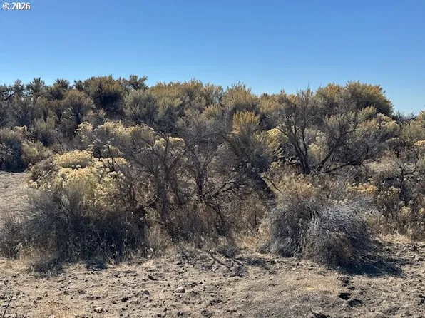Hill Ln #900, Christmas Valley, OR 97641