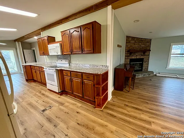 298 Haley Ln — Photo 9