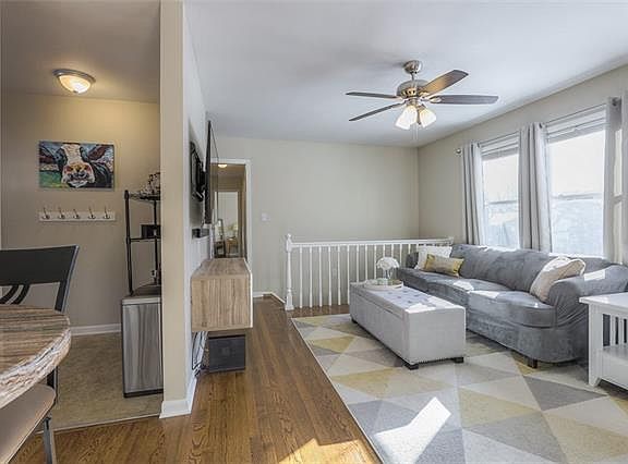 2nd image of 8808 W 88th St