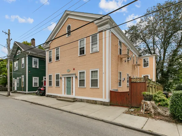 36 Farewell St #5, Newport, RI 02840