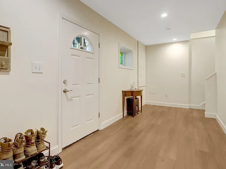 2862 Rosemary Ln — Photo 45