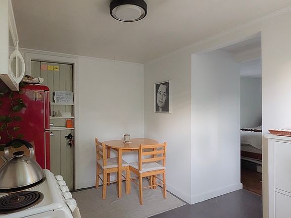 2nd image of 30 Ralph St
