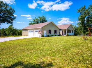 334 Ridge Top Dr, Jamestown, TN 38556