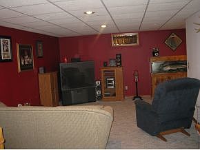 4th image of 1506 Petula Ave