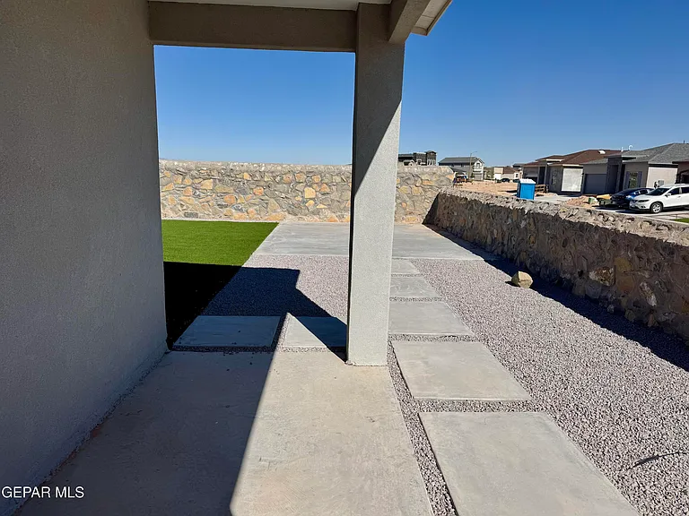 12725 Don Norte St — Photo 25