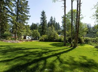 6233 SW Rhododendron Dr, Port Orchard, WA 98367