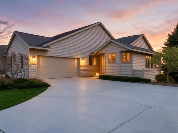 1470 W Harbour Towne Cir, Muskegon, MI 49441