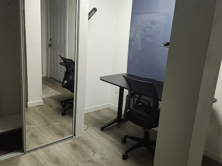 1555 Jasper Ave #A — Photo 3