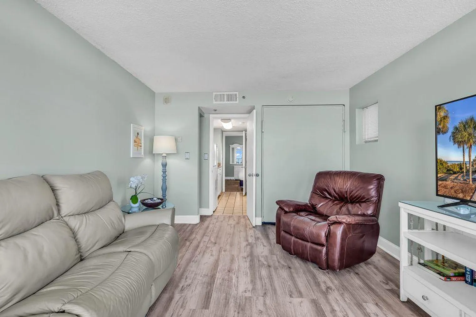1 bed, 1.0 bath, 495 sqft, $3,100 — Photo 3