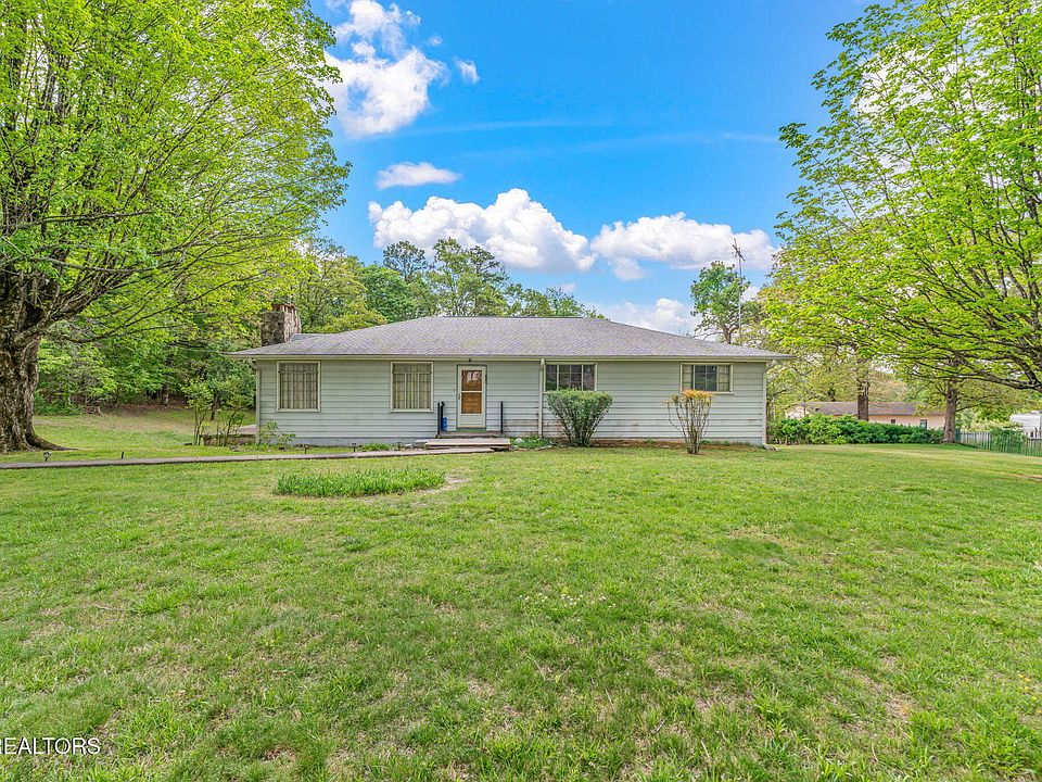 1st image of 126 Hicks Ln