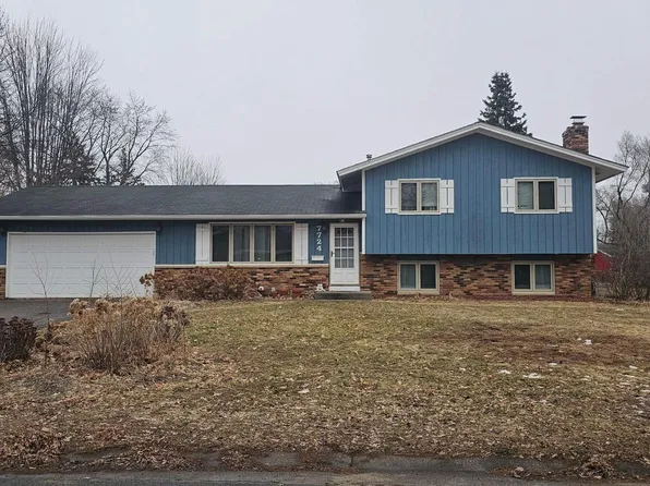 7724 Arlington Ave N, Brooklyn Park, MN 55443