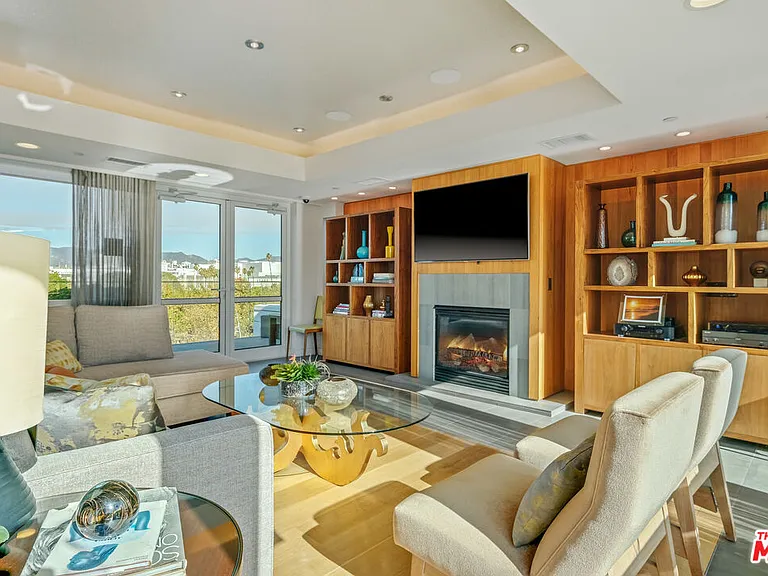1705 Ocean Ave #206 — Photo 31
