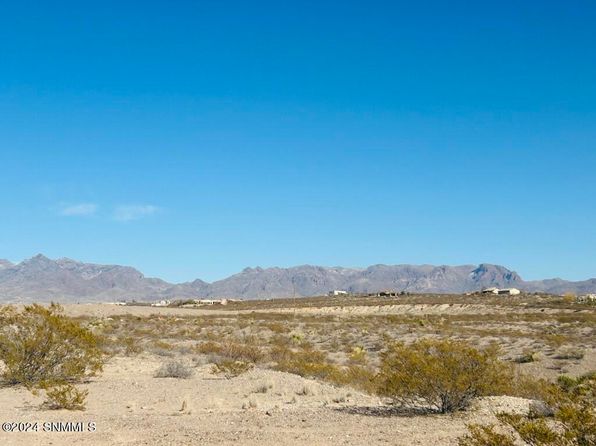 las-cruces-new-mexico-339961542 picture